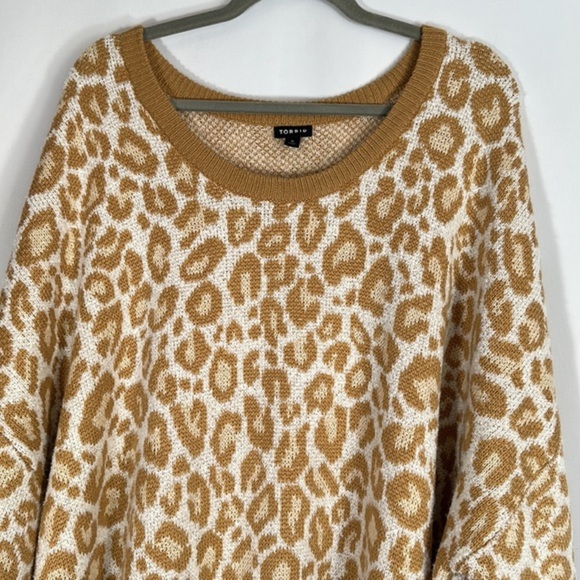 Torrid Drop Shoulder Tunic Sweater “Popcorn Leopard” NWT - Picture 4 of 10
